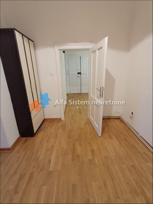Izdavanje: Trosoban stan 95 m², Palilula – Beograd