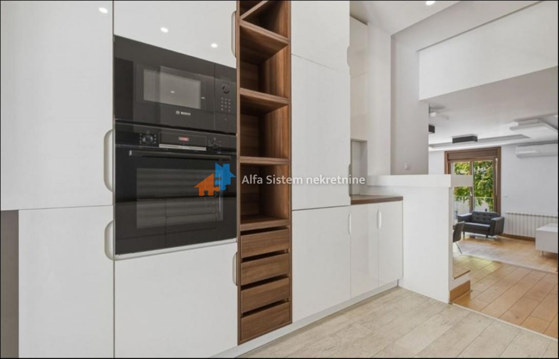 Izdavanje: Kuća 240 m², Dedinje – Beograd