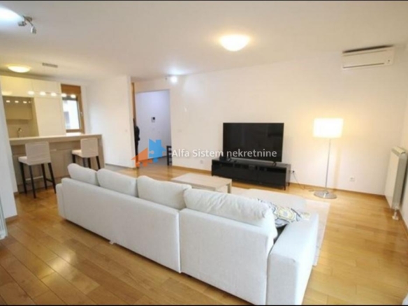 Izdavanje: Trosoban stan 115 m², Palilula – Beograd