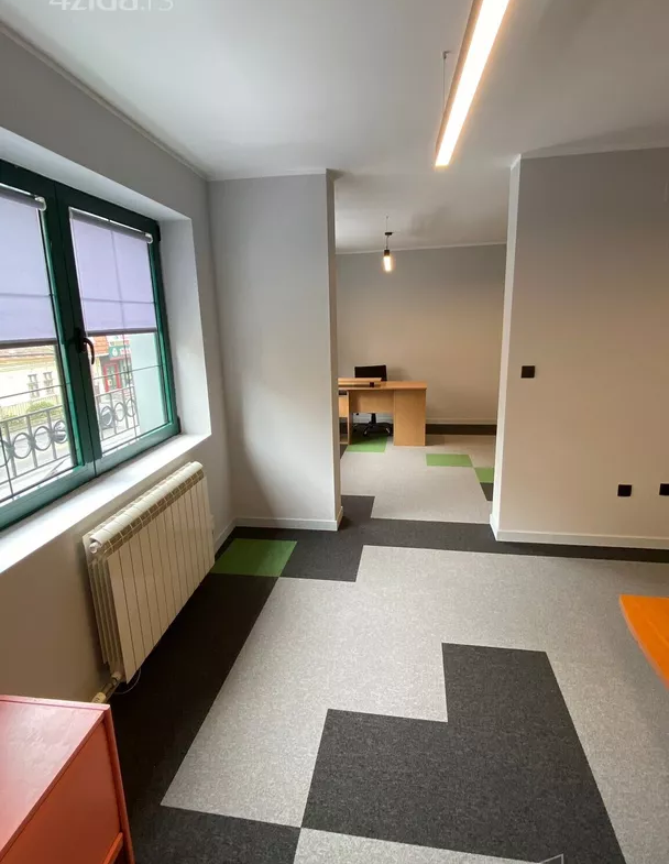 Izdavanje: Poslovni prostor 152 m², Voždovac – Beograd