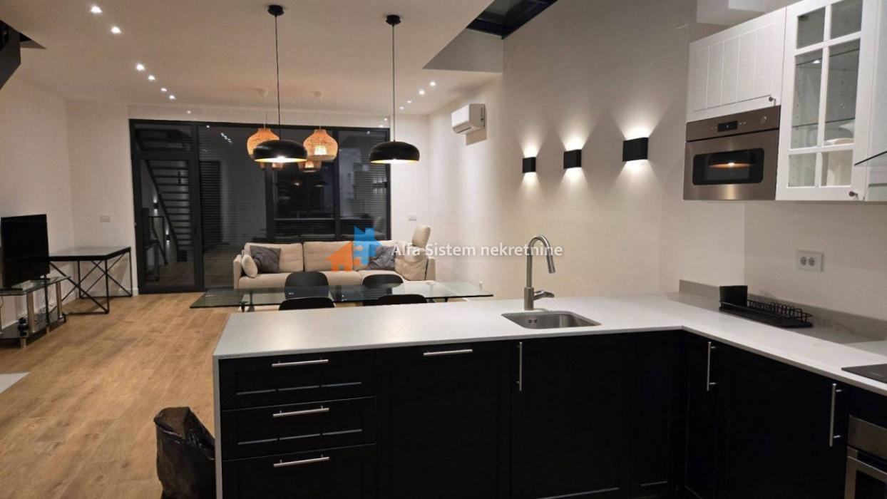 Izdavanje: Kuća 250 m², Savski venac – Beograd Izdavanje: Kuća 250 m², Savski venac – Beograd
