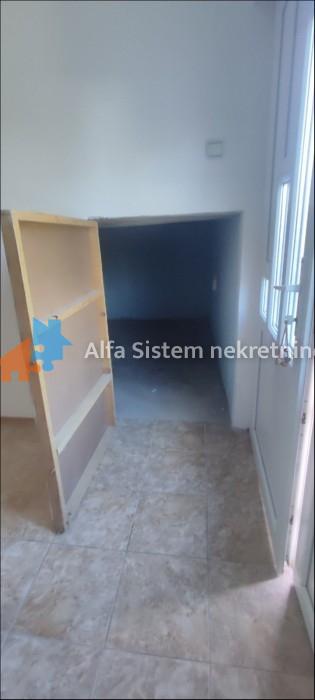 Izdavanje: Poslovni prostor 120 m², Zvezdara – Beograd