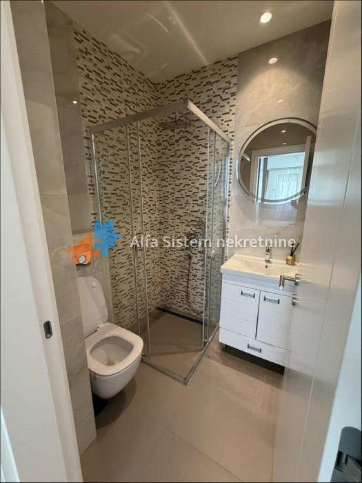 Izdavanje: Trosoban stan 125 m², Vračar – Beograd