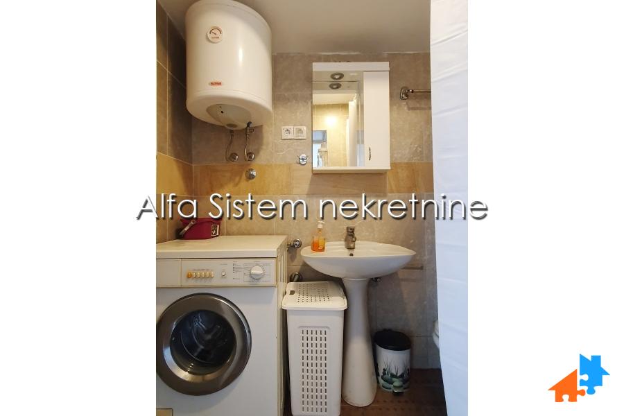 Izdavanje: Garsonjera 20 m², Zvezdara – Beograd