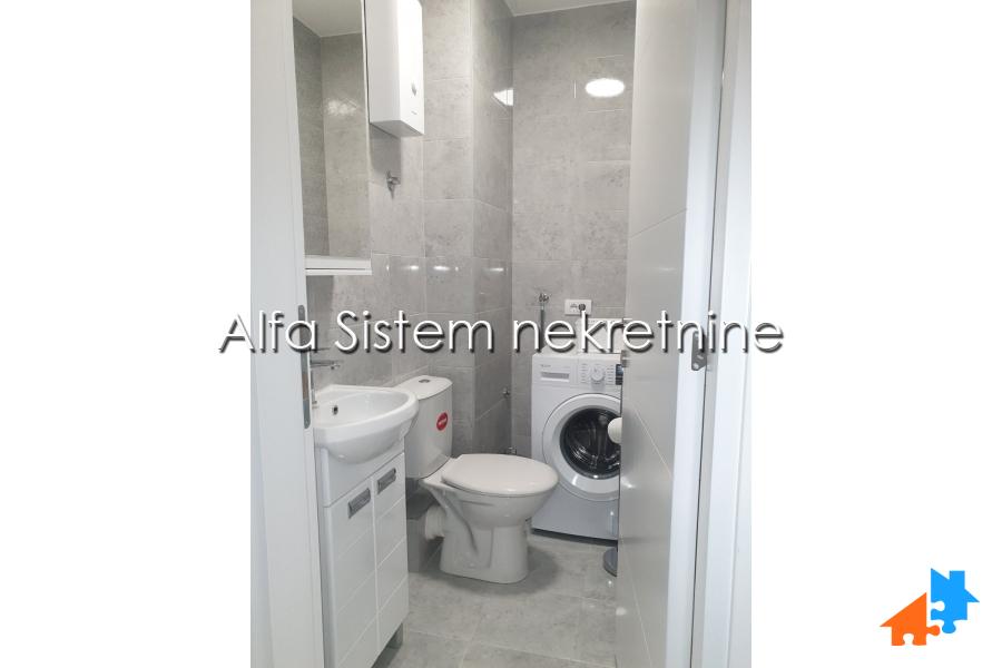 Izdavanje: Trosoban stan 100 m², Novi Beograd – Beograd