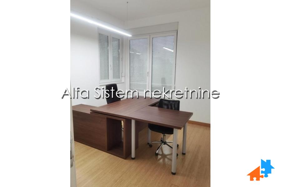 Izdavanje: Poslovni prostor 150 m², Savski venac – Beograd