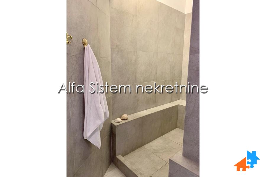 Izdavanje: Četvorosoban stan 133 m², Stari grad – Beograd