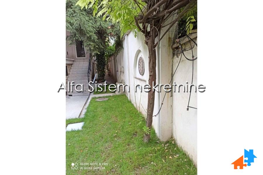 Izdavanje: Kuća 400 m², Banovo brdo – Beograd