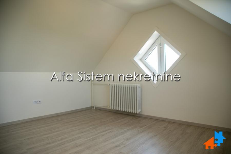 Izdavanje: Kuća 260 m², Čukarica – Beograd
