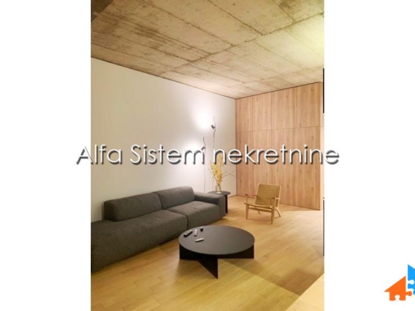 Izdavanje: Trosoban stan 85 m², Vračar – Beograd