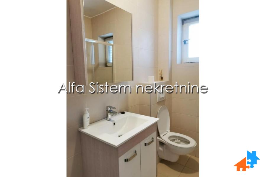 Izdavanje: Kuća 400 m², Savski venac – Beograd