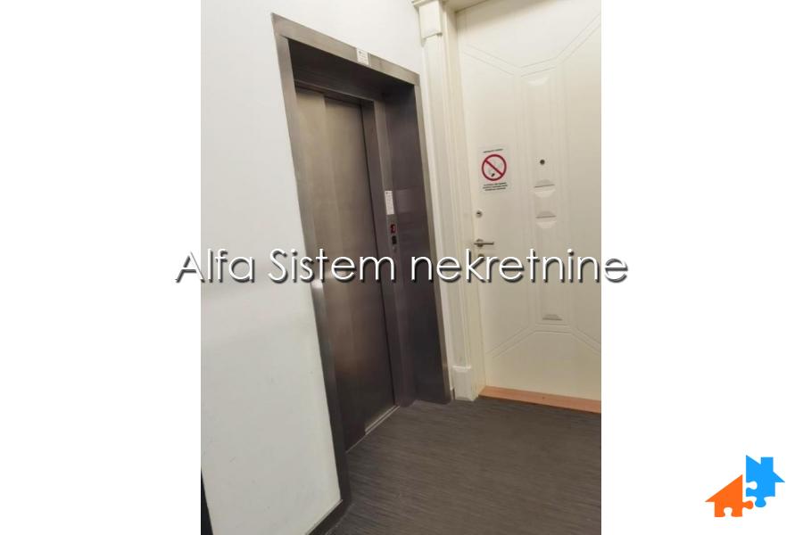 Izdavanje: Poslovni prostor 150 m², Savski venac – Beograd