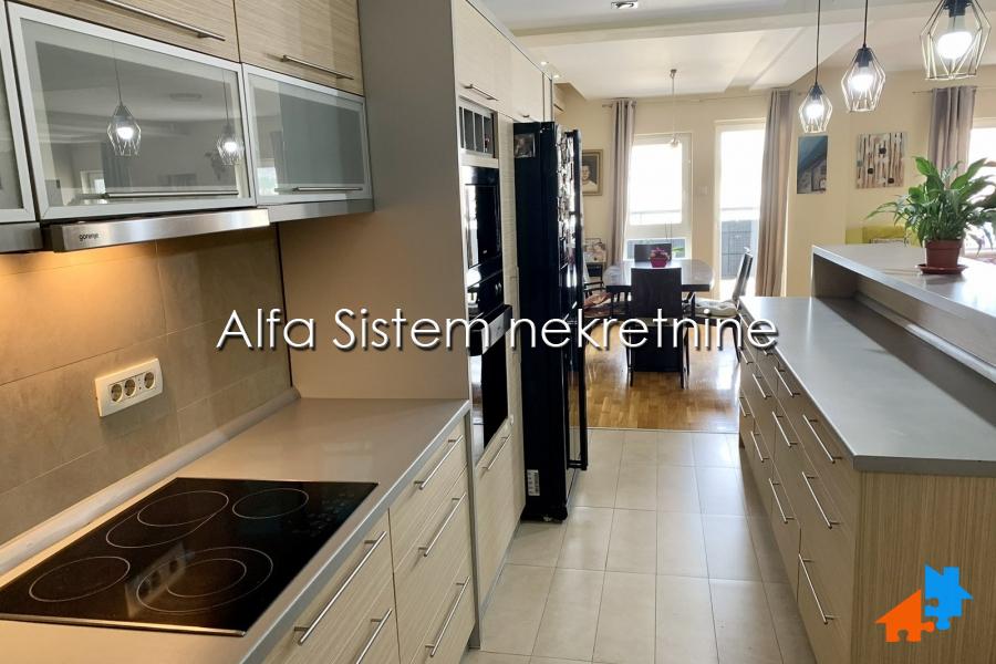 Prodaja: Petosoban stan 157 m², Zvezdara – Beograd