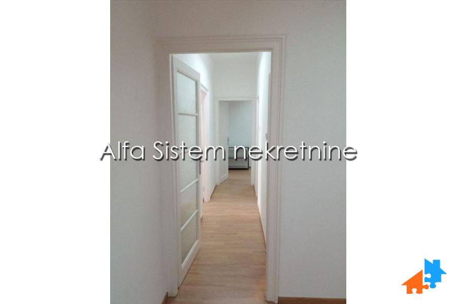 Izdavanje: Poslovni prostor 66 m², Stari grad – Beograd