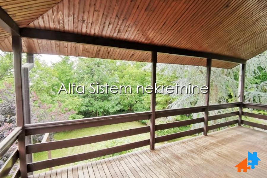 Izdavanje: Kuća 400 m², Savski venac – Beograd