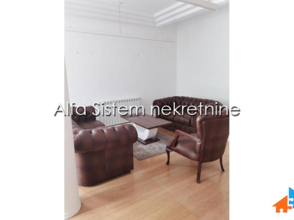 Izdavanje: Poslovni prostor 150 m², Savski venac – Beograd