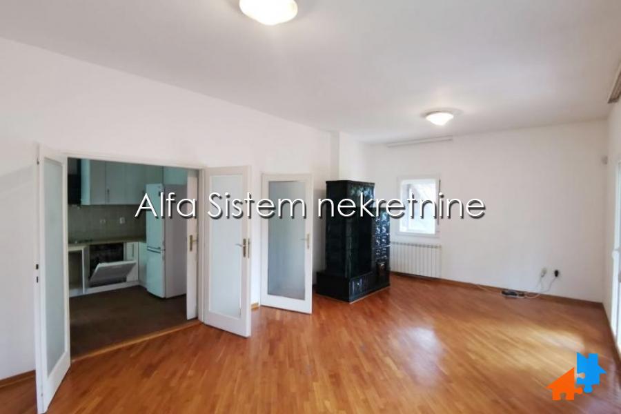 Izdavanje: Kuća 400 m², Savski venac – Beograd