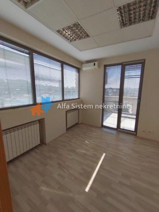 Izdavanje: Poslovni prostor 210 m², Savski venac – Beograd