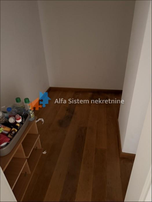 Izdavanje: Četvorosoban stan 106 m², Novi Beograd – Beograd