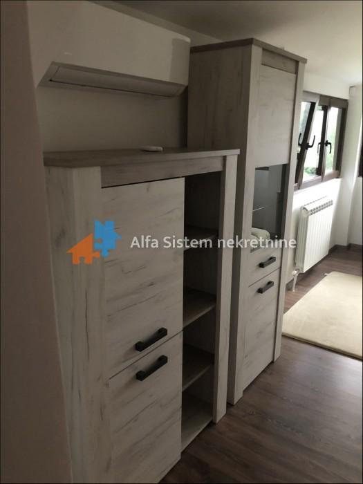 Izdavanje: Kuća 180 m², Zvezdara – Beograd
