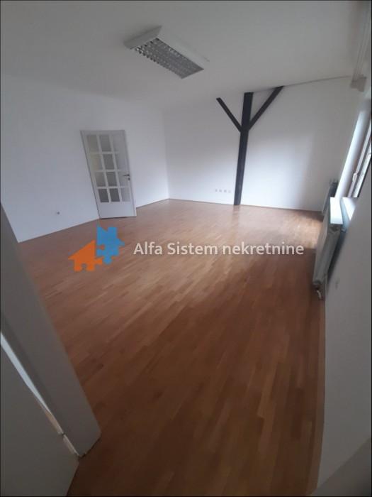 Izdavanje: Kuća 600 m², Savski venac – Beograd