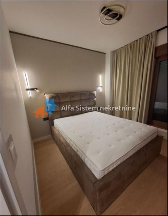 Izdavanje: Jednoiposoban stan 43 m², Novi Beograd – Beograd