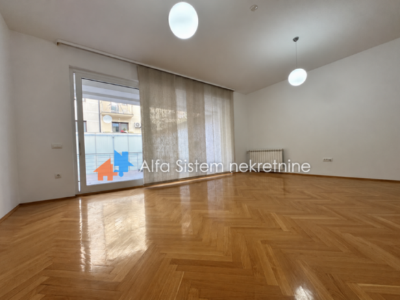 Izdavanje: Trosoban stan 110 m², Vračar – Beograd