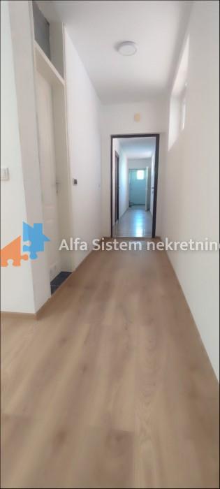 Izdavanje: Poslovni prostor 120 m², Zvezdara – Beograd