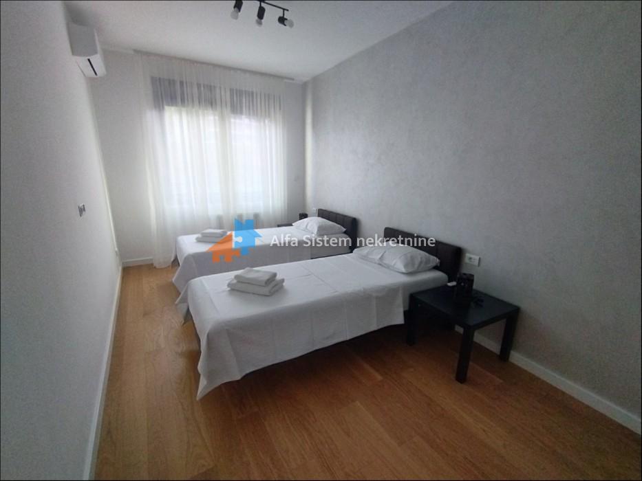 Izdavanje: Trosoban stan 88 m², Voždovac – Beograd