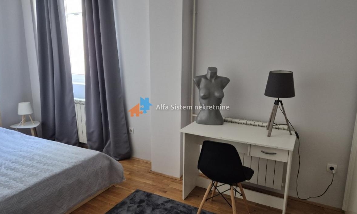 Izdavanje: Dvosoban stan 70 m², Voždovac – Beograd