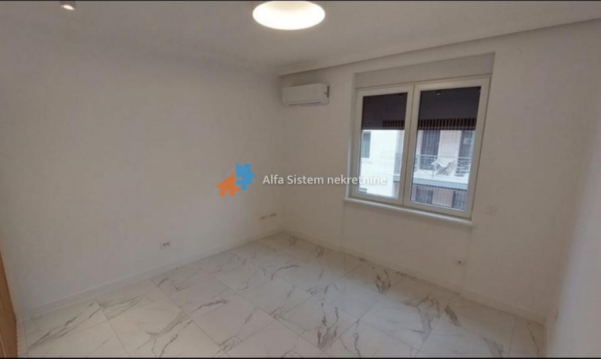 Izdavanje: Jednoiposoban stan 38 m², Vračar – Beograd