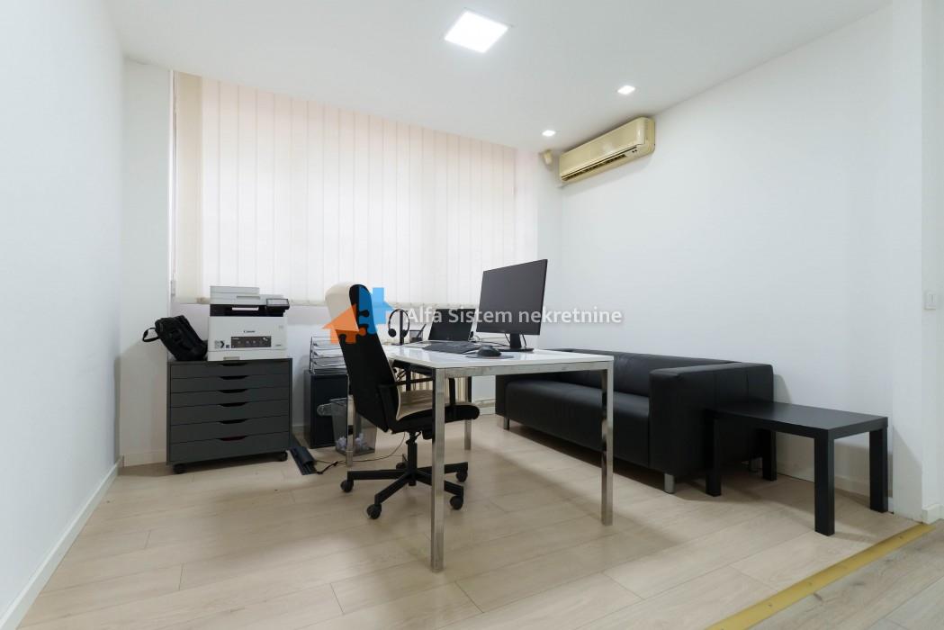 Izdavanje: Poslovni prostor 137 m², Novi Beograd – Beograd