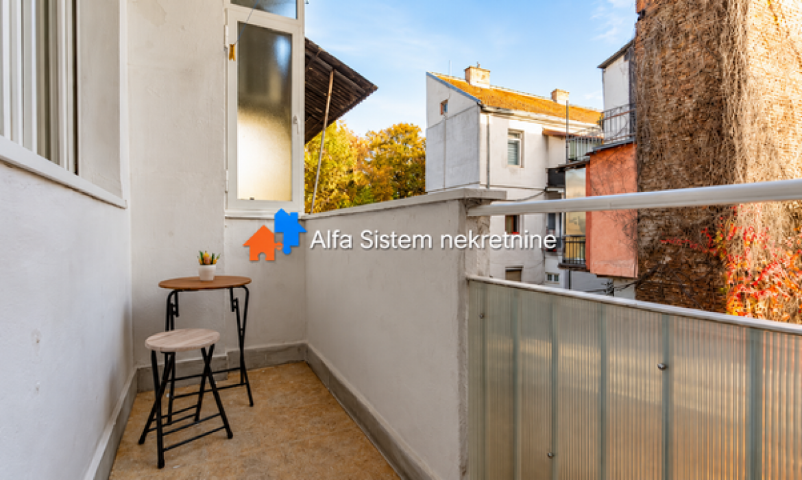 Izdavanje: Dvosoban stan 65 m², Savski venac – Beograd