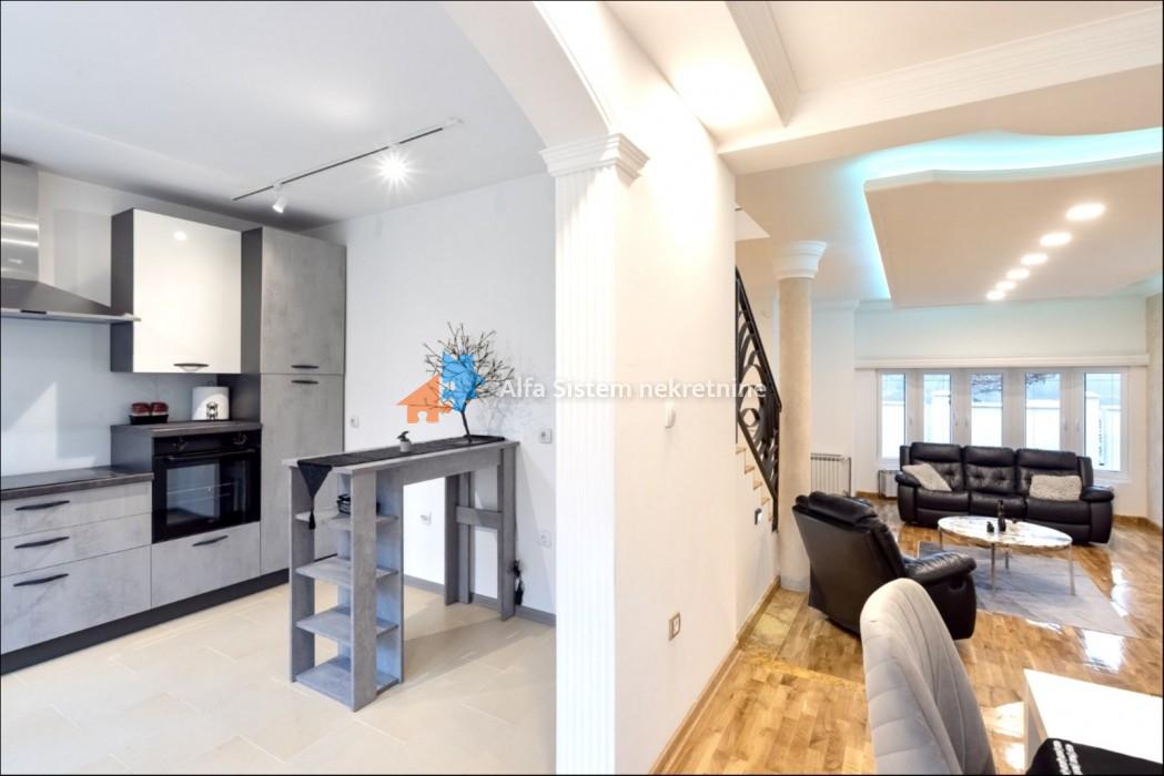 Izdavanje: Kuća 417 m², Voždovac – Beograd