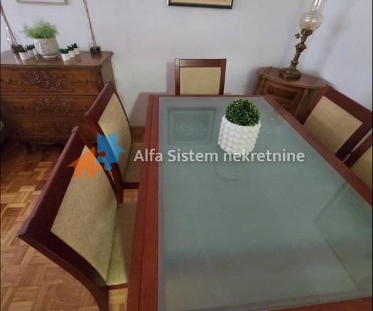 Izdavanje: Dvosoban stan 65 m², Vračar – Beograd