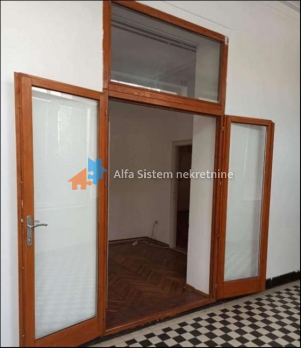 Izdavanje: Petosoban stan 132 m², Vračar – Beograd