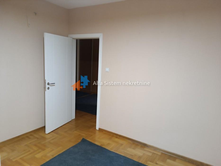 Izdavanje: Dvoiposoban stan 55 m², Voždovac – Beograd