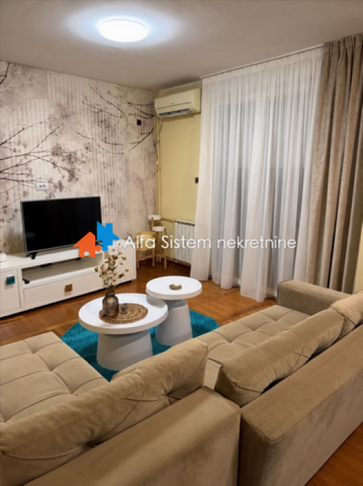 Izdavanje: Dvosoban stan 75 m², Vračar – Beograd