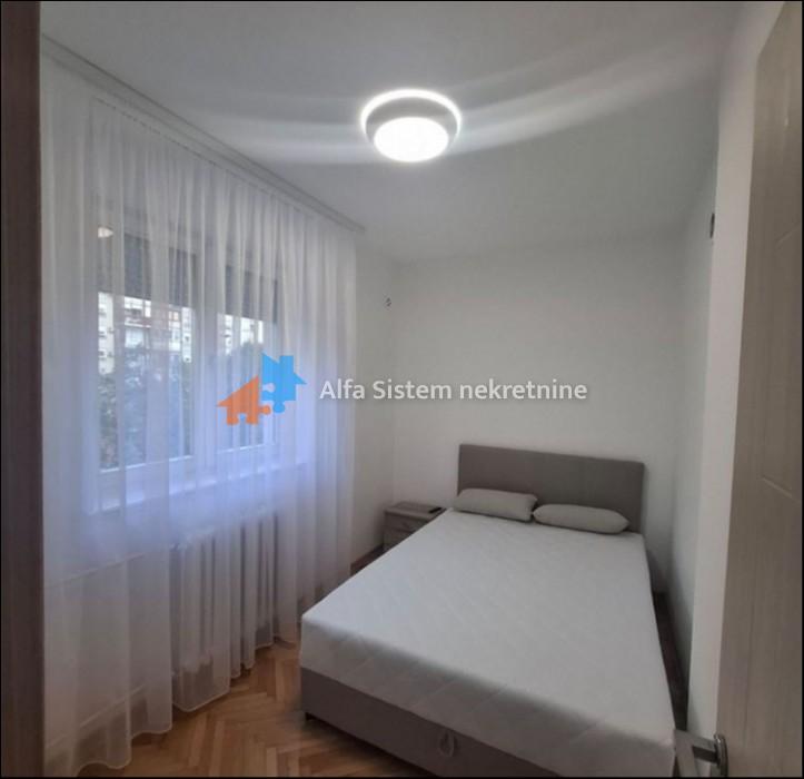 Izdavanje: Trosoban stan 52 m², Vračar – Beograd