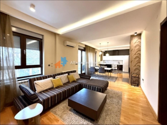 Izdavanje: Petosoban stan 160 m², Vračar – Beograd