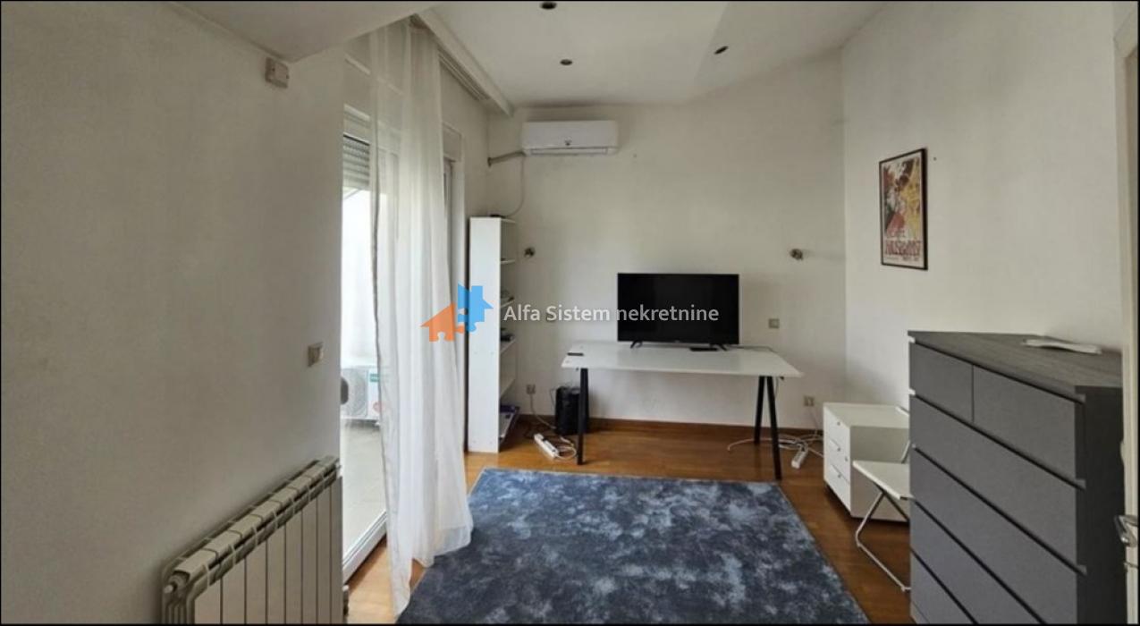 Izdavanje: Kuća 200 m², Dedinje – Beograd Izdavanje: Kuća 200 m², Dedinje – Beograd