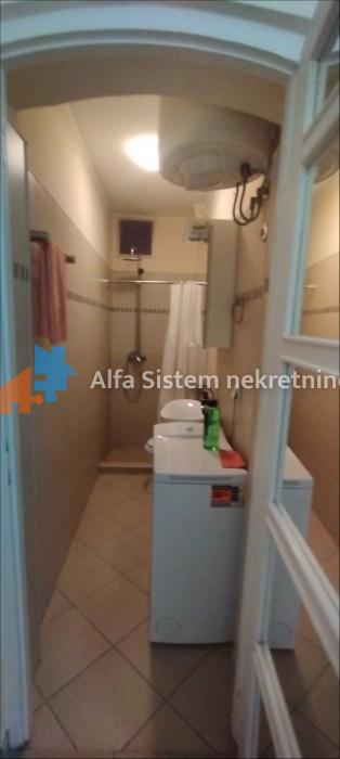 Izdavanje: Dvosoban stan 51 m², Vračar – Beograd