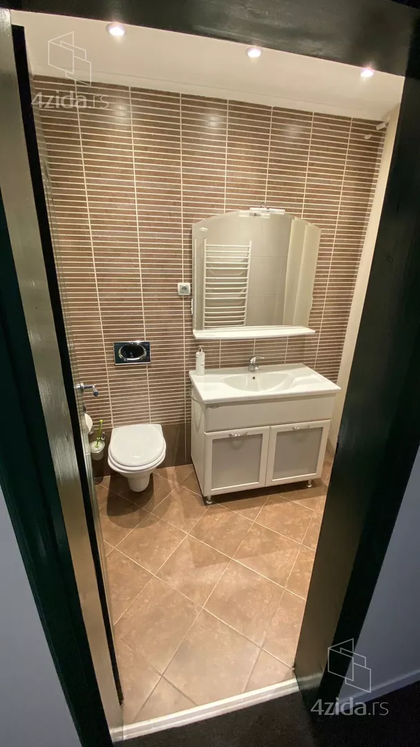 Izdavanje: Poslovni prostor 152 m², Voždovac – Beograd Izdavanje: Poslovni prostor 152 m², Voždovac – Beograd