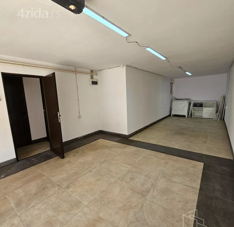 Izdavanje: Kuća 240 m², Dedinje – Beograd