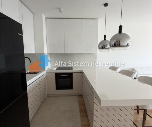 Izdavanje: Troiposoban stan 105 m², Novi Beograd – Beograd