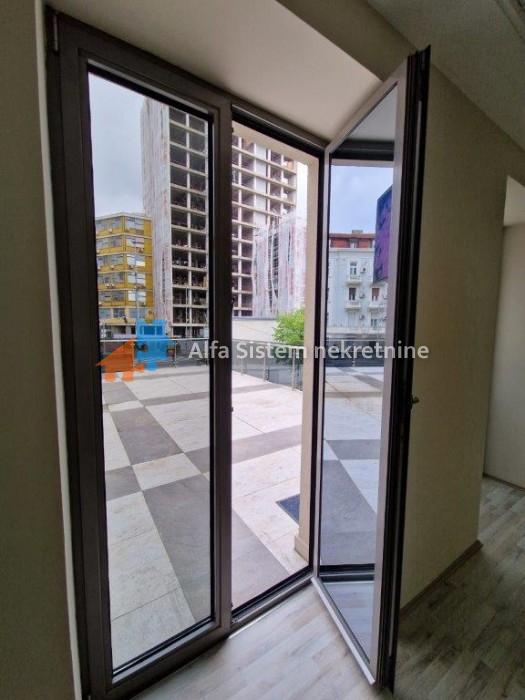 Izdavanje: Poslovni prostor 216 m², Savski venac – Beograd