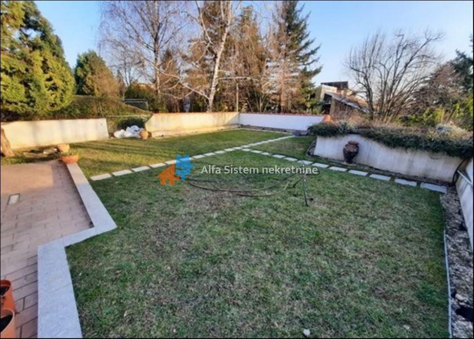 Izdavanje: Kuća 300 m², Banovo brdo – Beograd