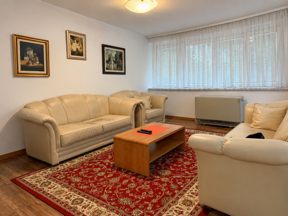 Izdavanje: Trosoban stan 80 m², Krnjača – Beograd