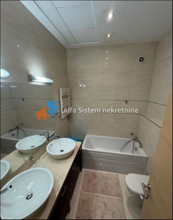 Izdavanje: Trosoban stan 125 m², Zvezdara – Beograd