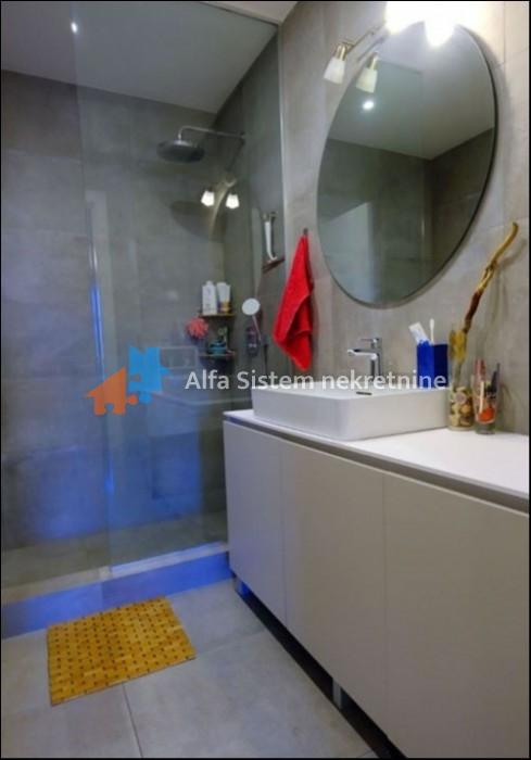 Izdavanje: Dvoiposoban stan 73 m², Voždovac – Beograd